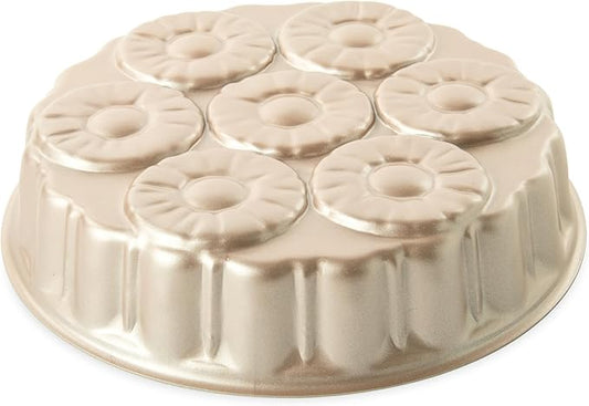 Nordic Ware Formed Pineapple Upside Down Cake Pan, 8 Cup, Golden Hour