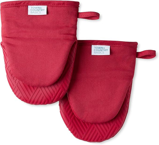 Town & Country Basics Basketweave Soft Silicone Mini Oven Mitt 2-Pack Set, Heat Resistant up to 500F, Flexible Silicone, Non-Slip Grip, Red, 5.5"x8"
